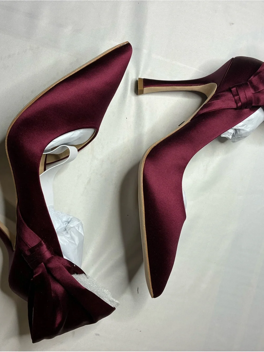 Badgley Mischka Alejandra Pump Burgundy 10 New Glam Pointed Toe Satin Bow - Picture 2 of 4